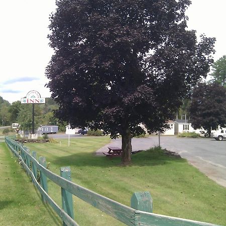 Colonnade Inn Lyndonville Exteriör bild