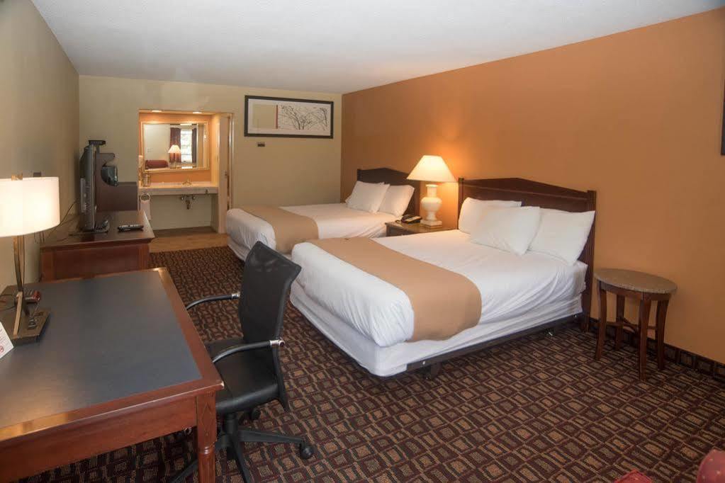 Colonnade Inn Lyndonville Exteriör bild